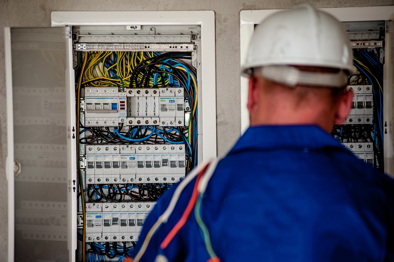 Широката гама от електро услуги е достъпна в цяла България